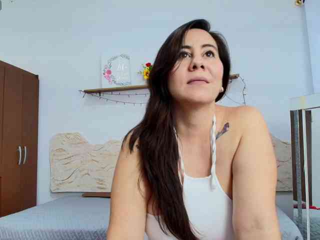 sophieTyler1 webcam