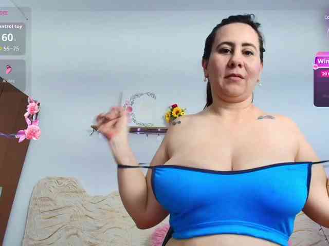 sophieTyler1 webcam