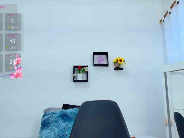 sophieTyler1 webcam