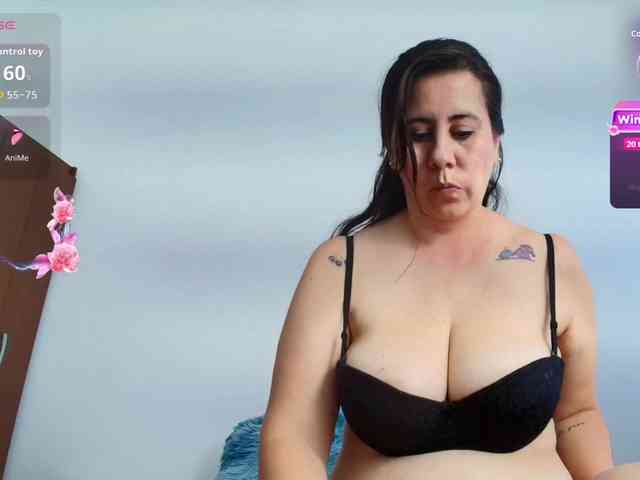 sophieTyler1 webcam