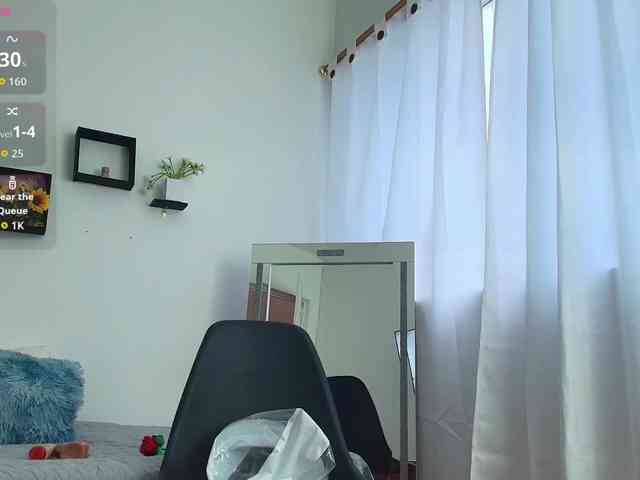 sophieTyler1 webcam