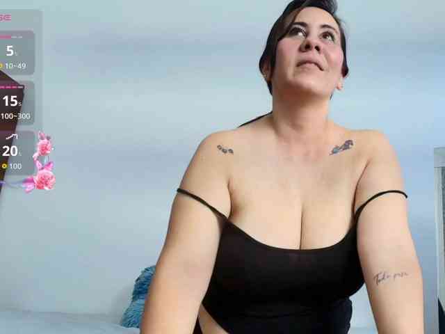 sophieTyler1 webcam