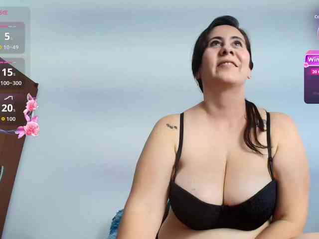 sophieTyler1 webcam