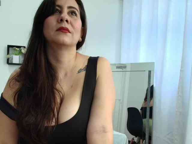 sophieTyler1 webcam