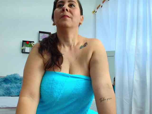 sophieTyler1 webcam