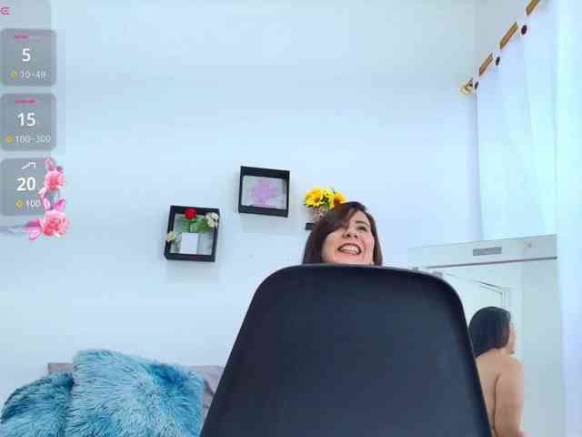 sophieTyler1 webcam
