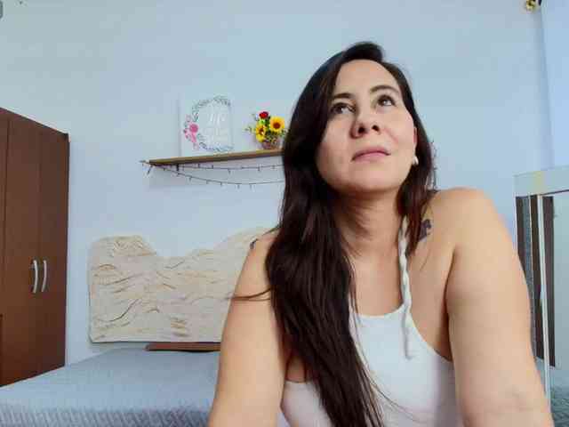 sophieTyler1 webcam