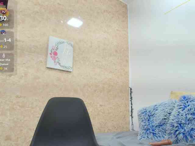 sophieTyler1 webcam