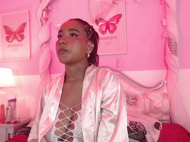 ScarlettToush live cam on BongaCams