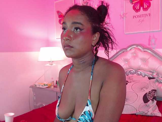 ScarlettToush live cam on BongaCams