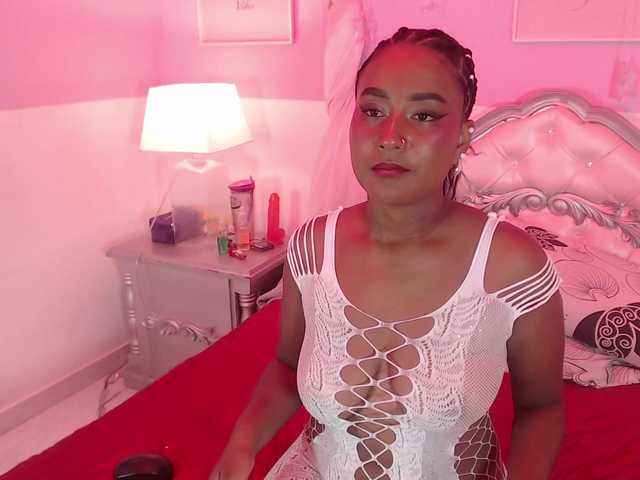 ScarlettToush live cam on BongaCams
