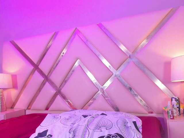ScarlettToush live cam on BongaCams