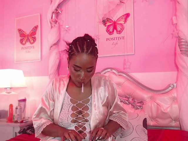 ScarlettToush live cam on BongaCams