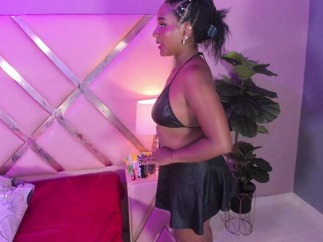 ScarlettToush live cam on BongaCams