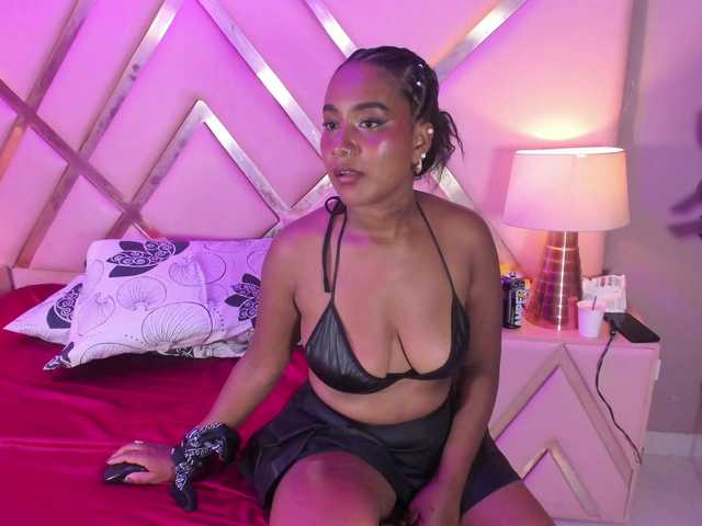ScarlettToush live cam on BongaCams