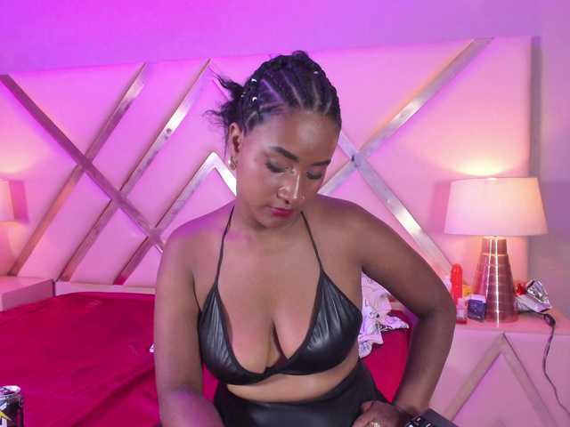 ScarlettToush Live Cam on BongaCams