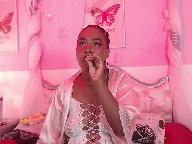 ScarlettToush live cam on BongaCams