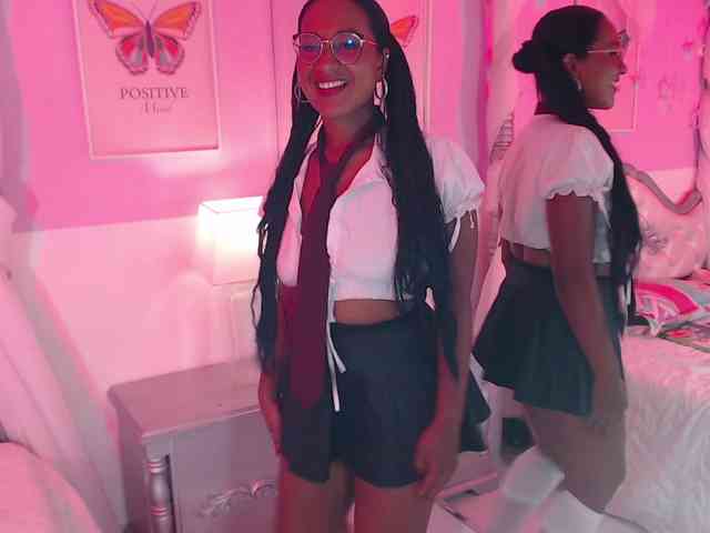 Modelo: ScarlettToush