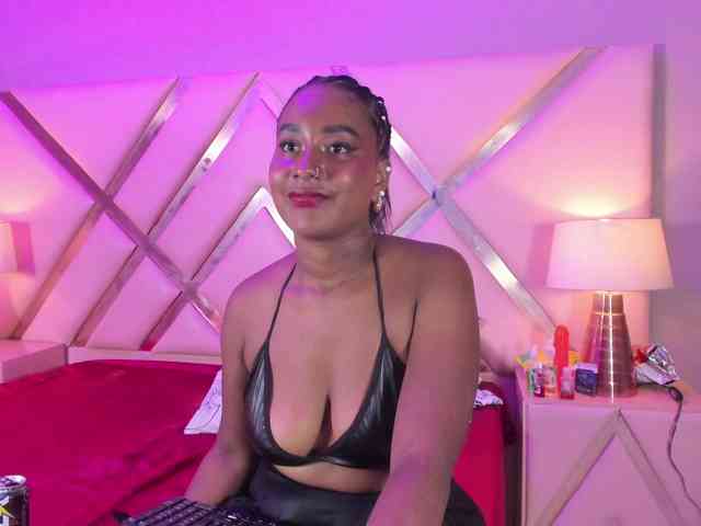 ScarlettToush webcam