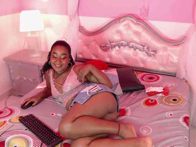 ScarlettToush webcam