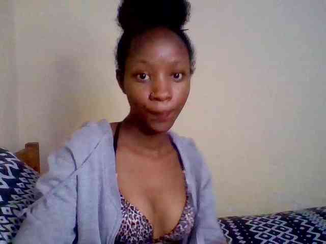Thelma-Shawna webcam