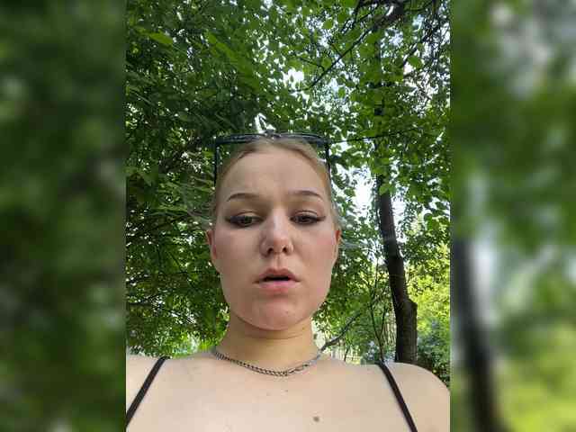Asstiii1234 webcam