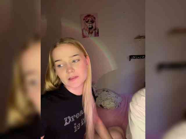 Asstiii1234 webcam
