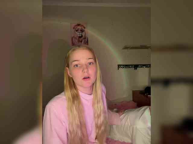 Asstiii1234 webcam
