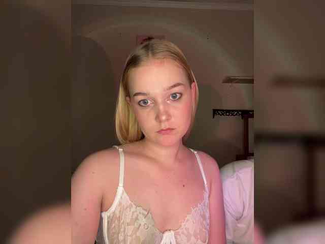 Asstiii1234 webcam