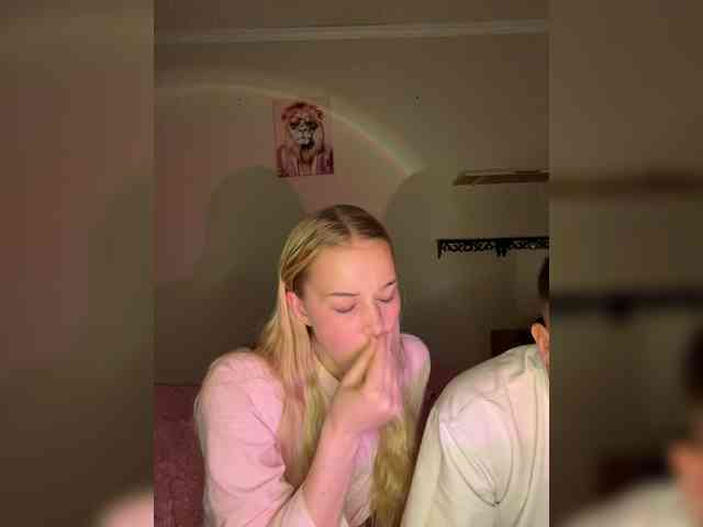 Asstiii1234 webcam