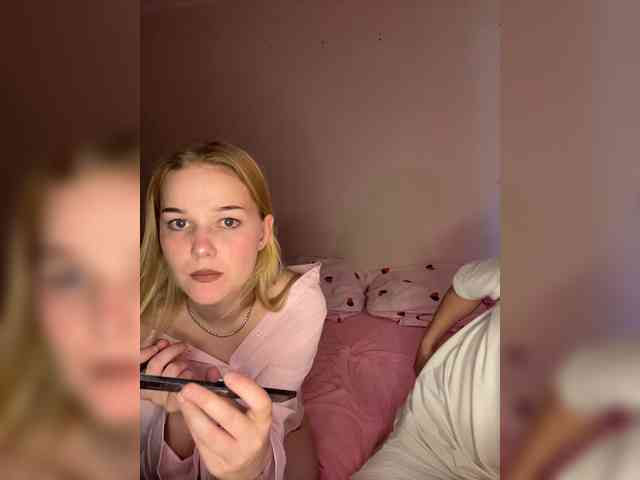 Asstiii1234 webcam