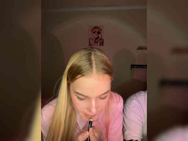 Asstiii1234 webcam