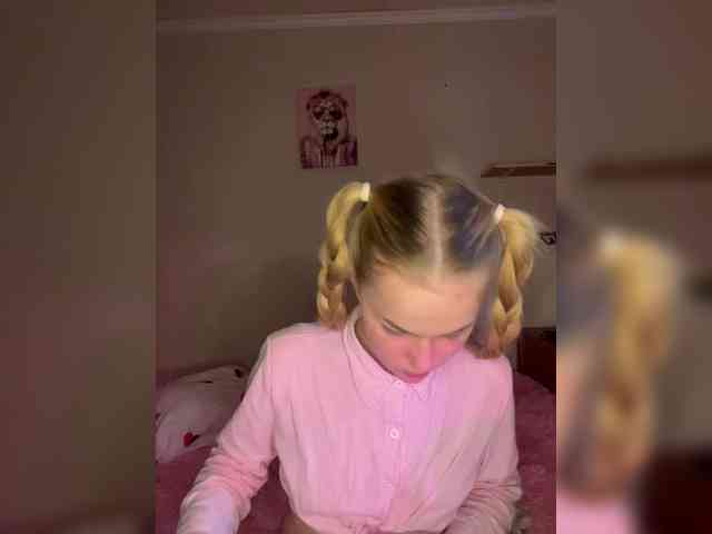 Asstiii1234 webcam