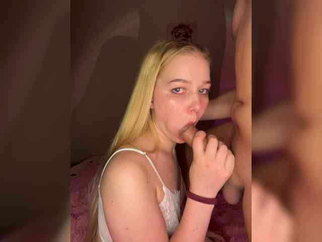 Mollify-1594444 live show
