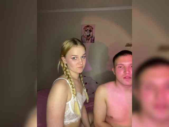 Mollify-1594444 Live Webcam on BongaCams