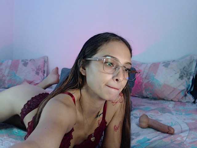 Cami-osl, en vivo ahora en BongaCams