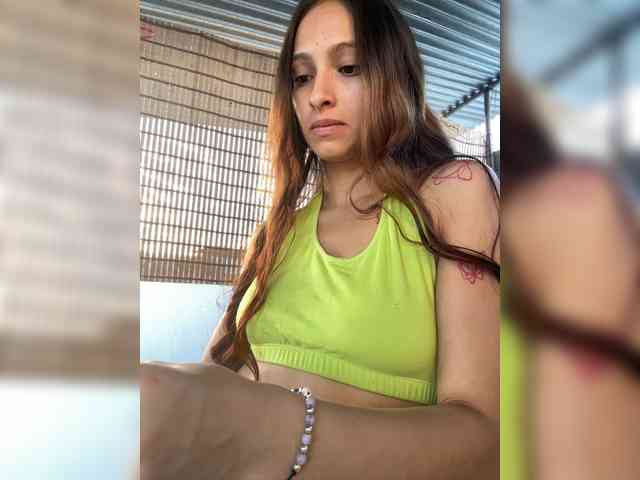 Cami-pink webcam