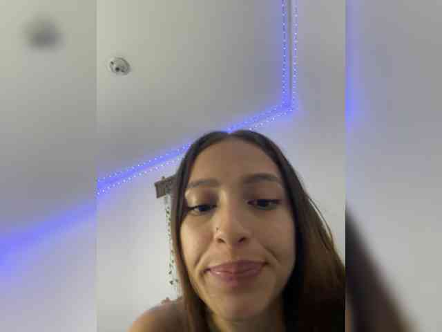 Cami-pink webcam