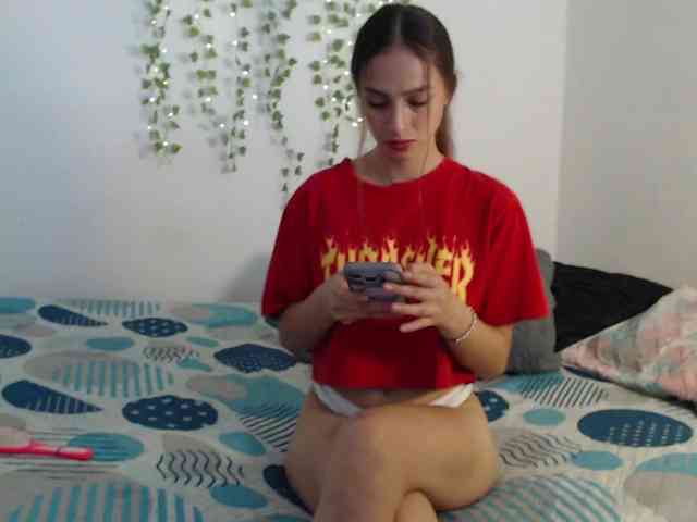 Cami-pink webcam