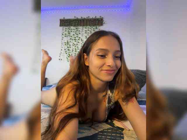 Cami-pink webcam