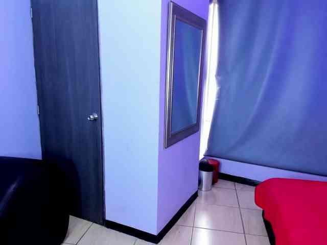 ZoeClarck webcam