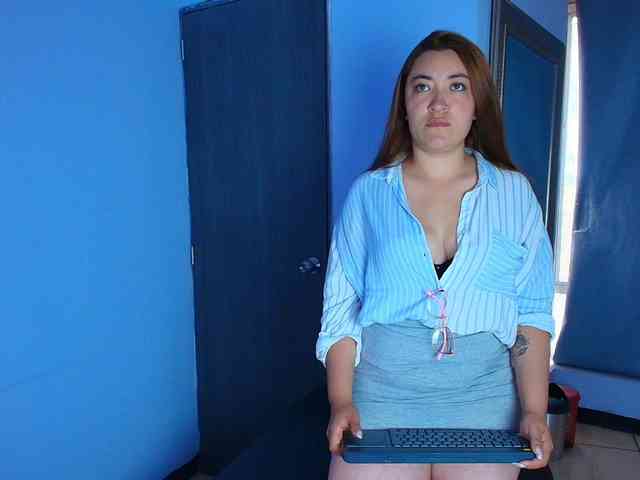 ZoeClarck webcam