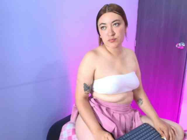 ZoeClarck webcam