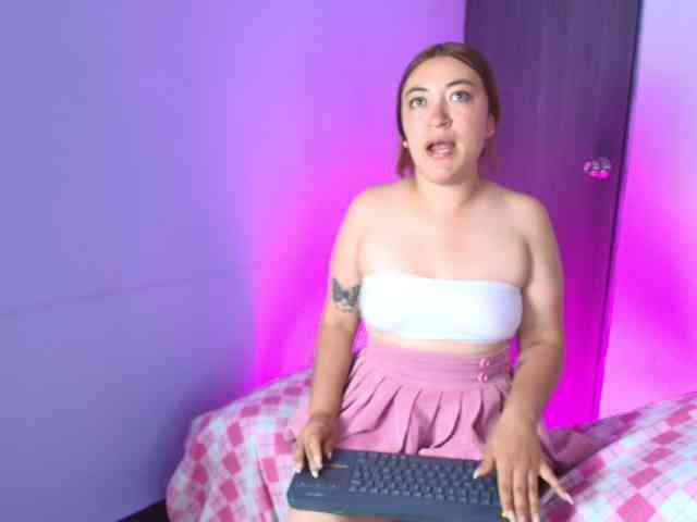 ZoeClarck webcam
