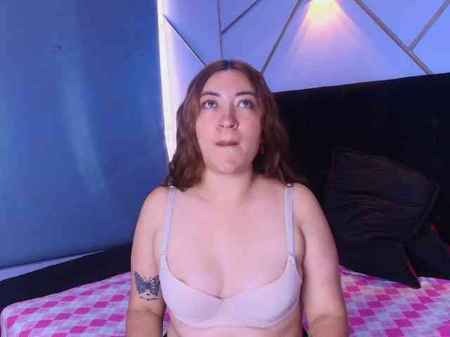 ZoeClarck webcam
