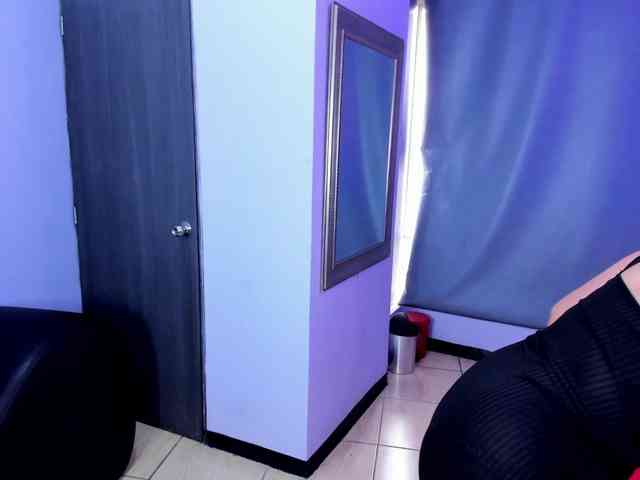 ZoeClarck webcam