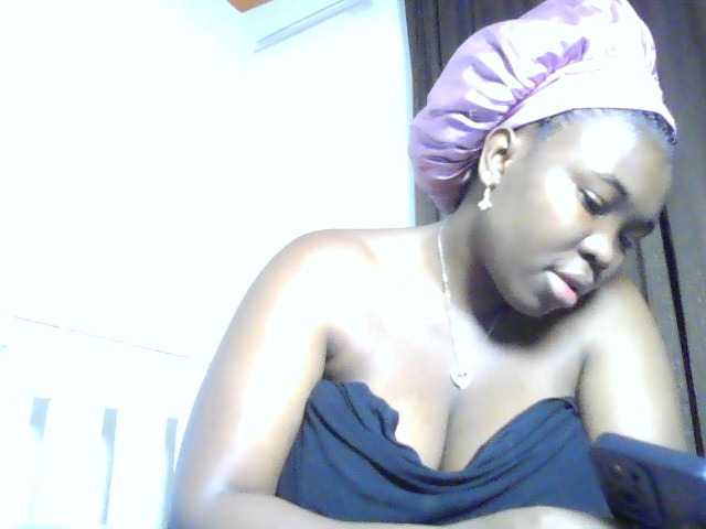 sexyebonita1 live cam on BongaCams