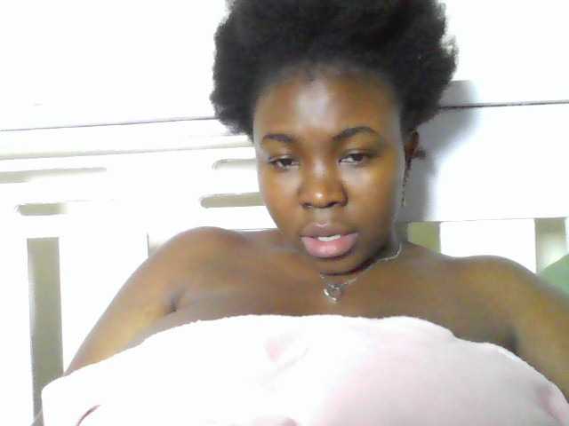 sexyebonita1 live cam on BongaCams