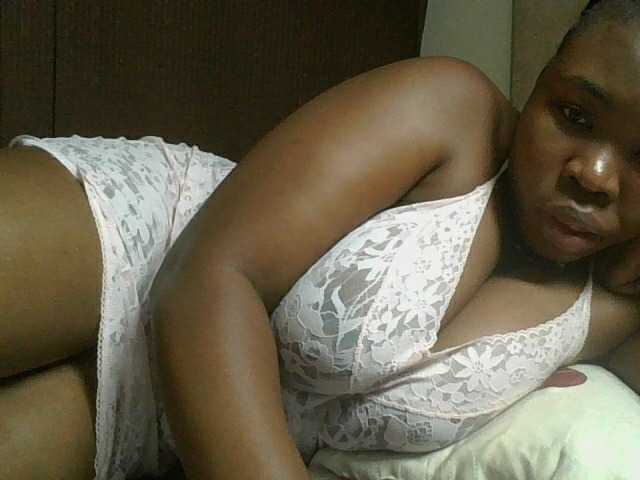 sexyebonita1 live cam on BongaCams