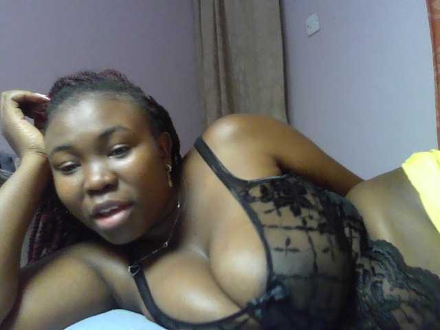 sexyebonita1 live cam on BongaCams